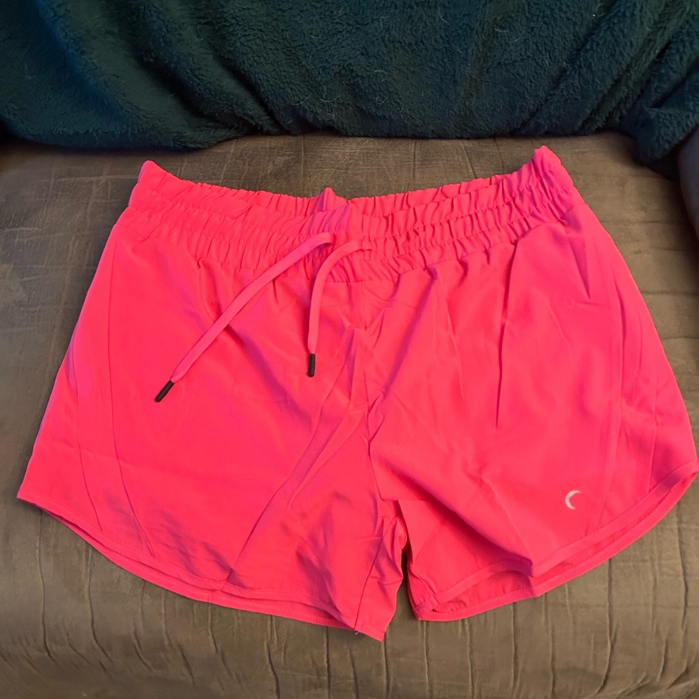 Magenta vault shorts